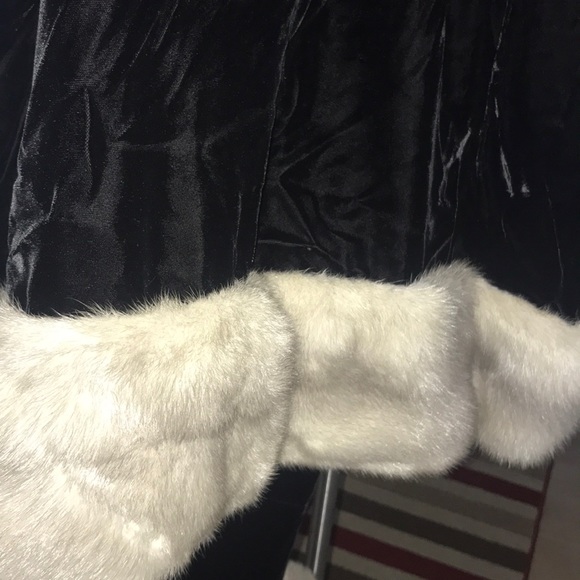 Vintage Gale Mitchell Black Velvet Mink Maxi 😱❤️ - Picture 5 of 8